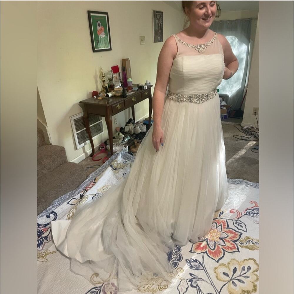 Sample gown Zurc for Impression bridal - Picture 12 of 16